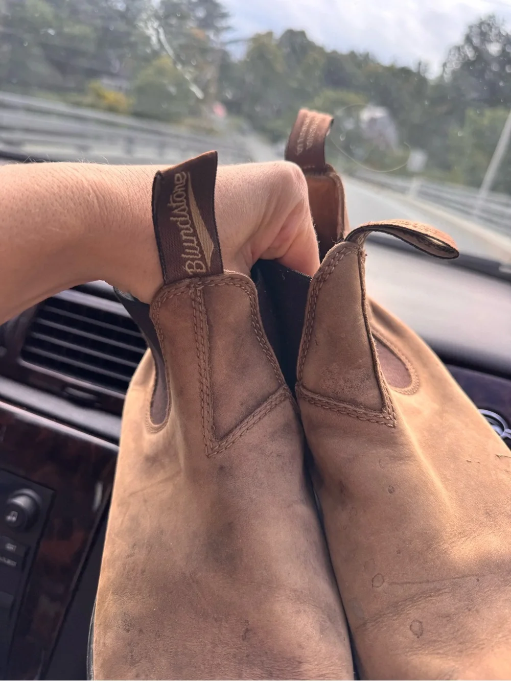 Blundstone weathered Chelsea Ankle Booties size 10